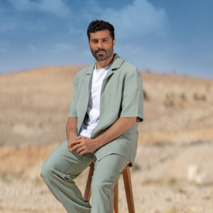 Men set